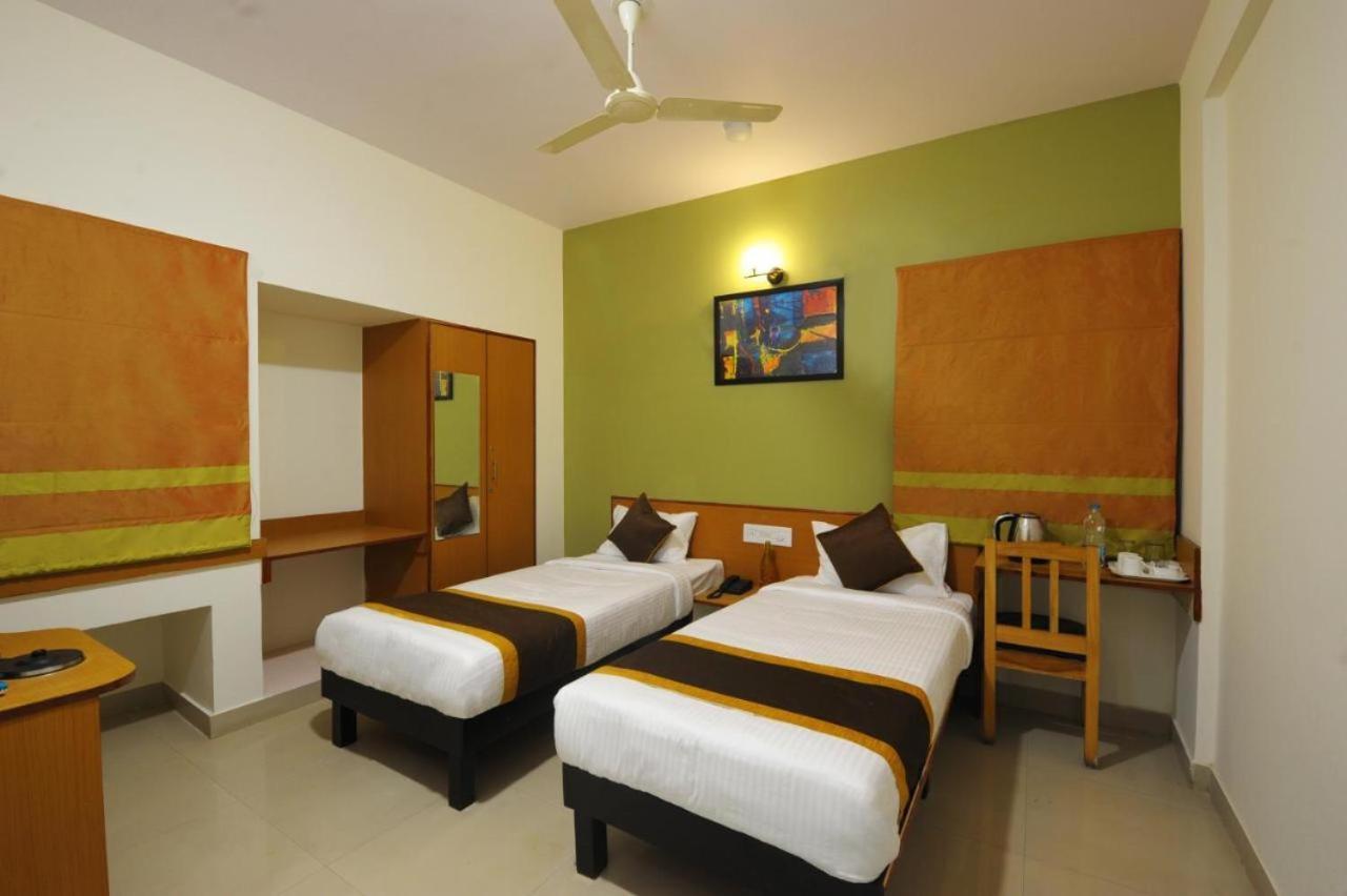 Airport Bliss Boutique Hotel Yelahanka Eksteriør bilde
